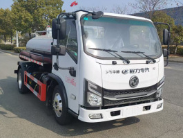 吸粪车