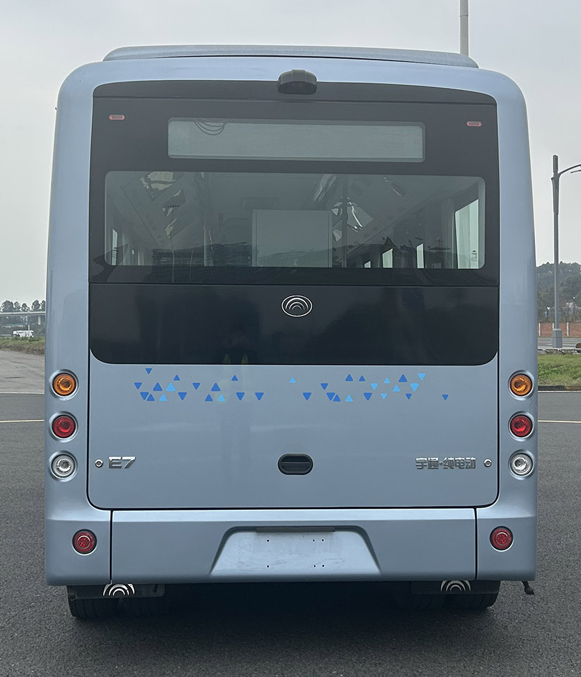 纯电动低地板城市客车图片