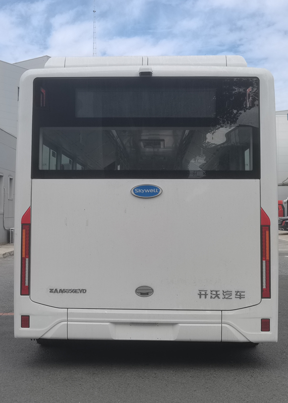 纯电动低入口城市客车图片