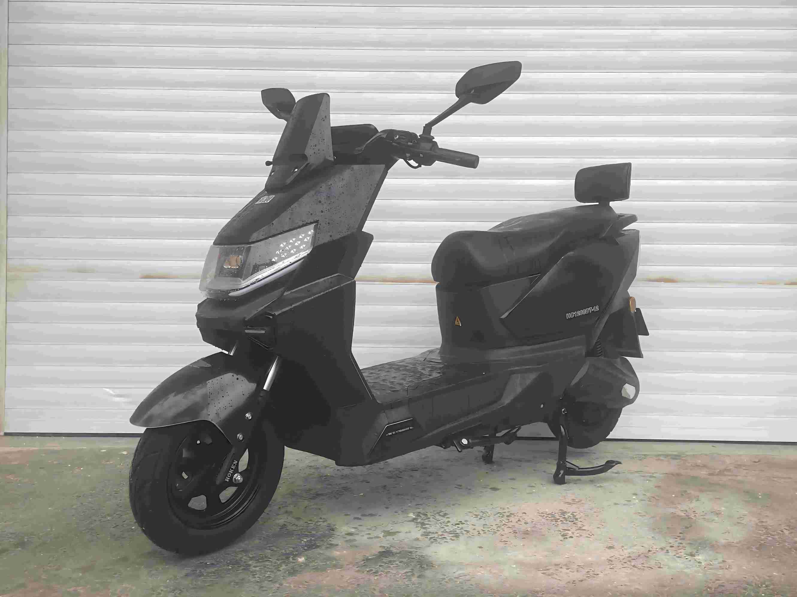 电动两轮摩托车