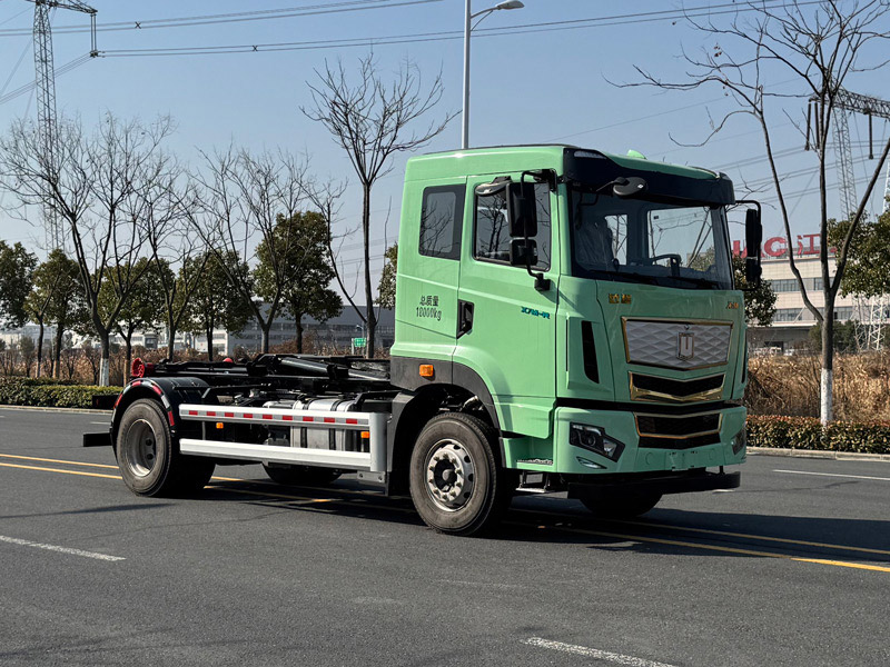 HN5180ZXXH32D5SHEVY型甲醇插电式增程混合动力车厢可卸式垃圾车图片