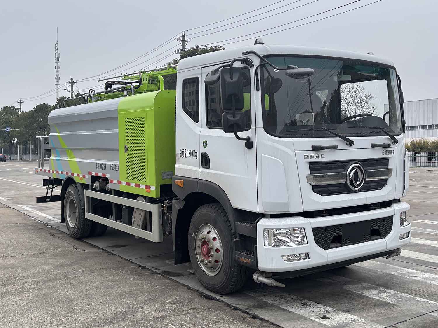 迈德盛牌YAD5181TDYEQ6多功能抑尘车