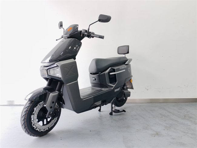 电动两轮摩托车