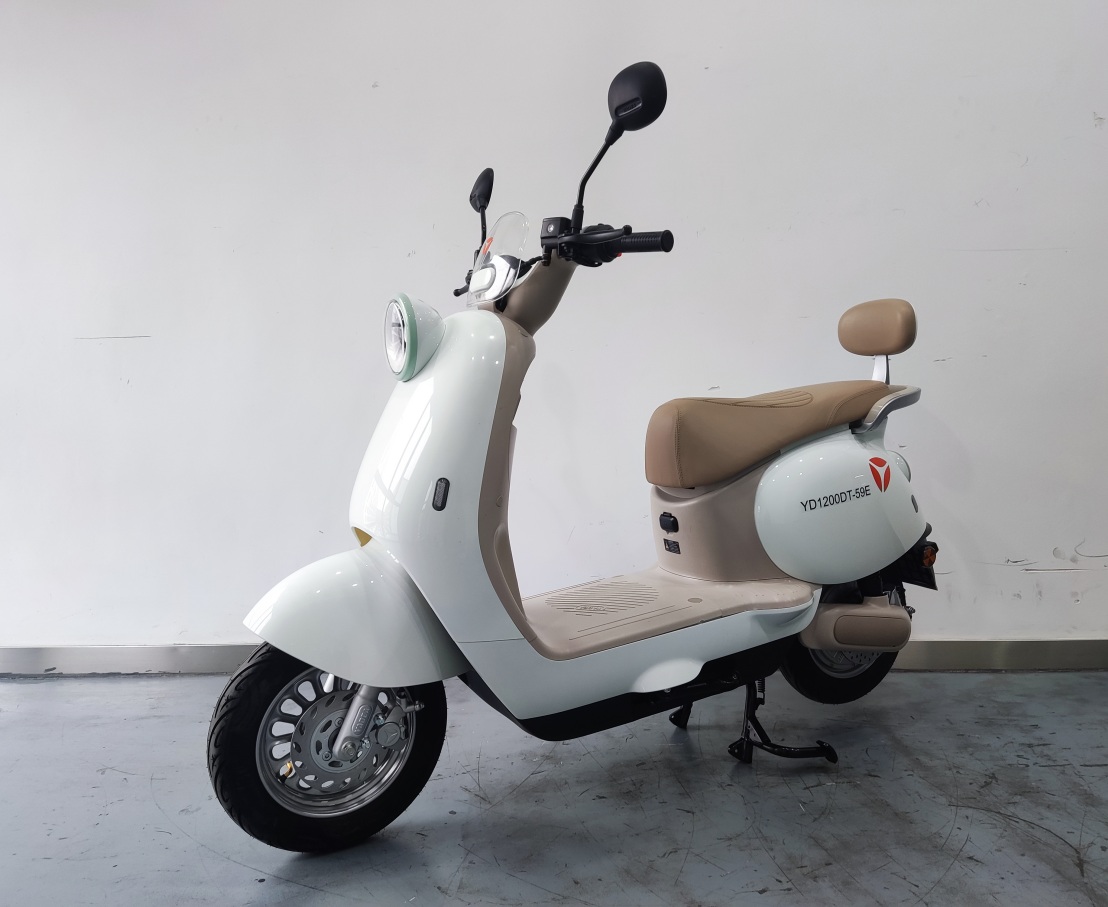电动两轮摩托车