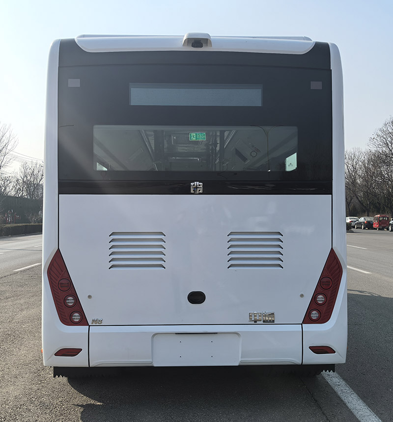 纯电动低地板城市客车图片