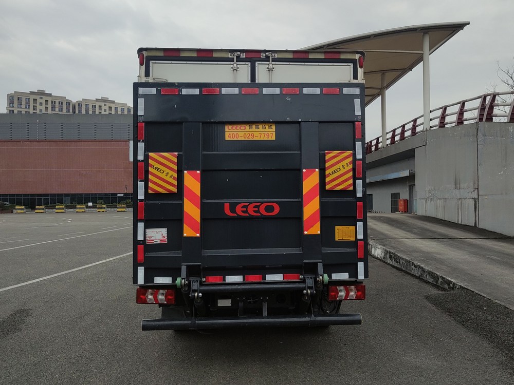 陕汽牌SX5049XLCBEV341N纯电动冷藏车公告图片