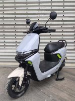 电动两轮摩托车
