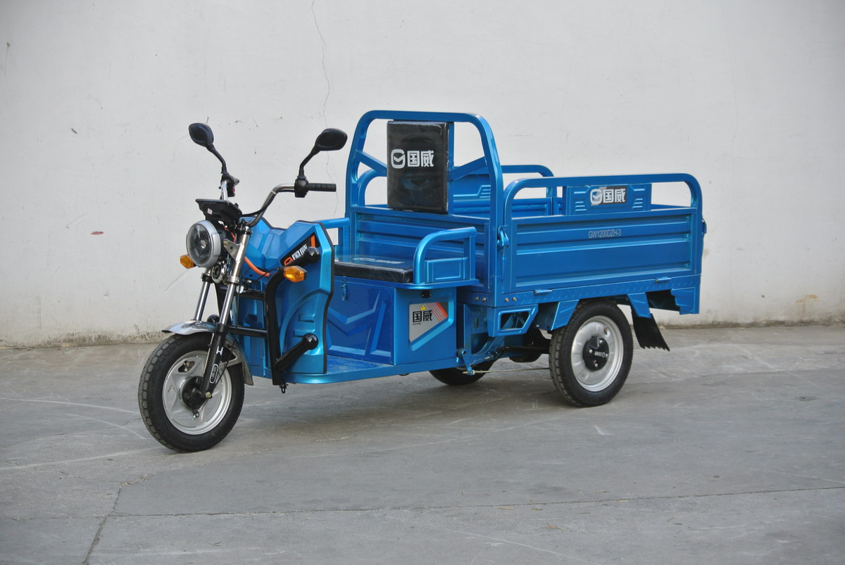 电动正三轮摩托车