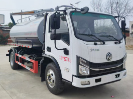 吸粪车