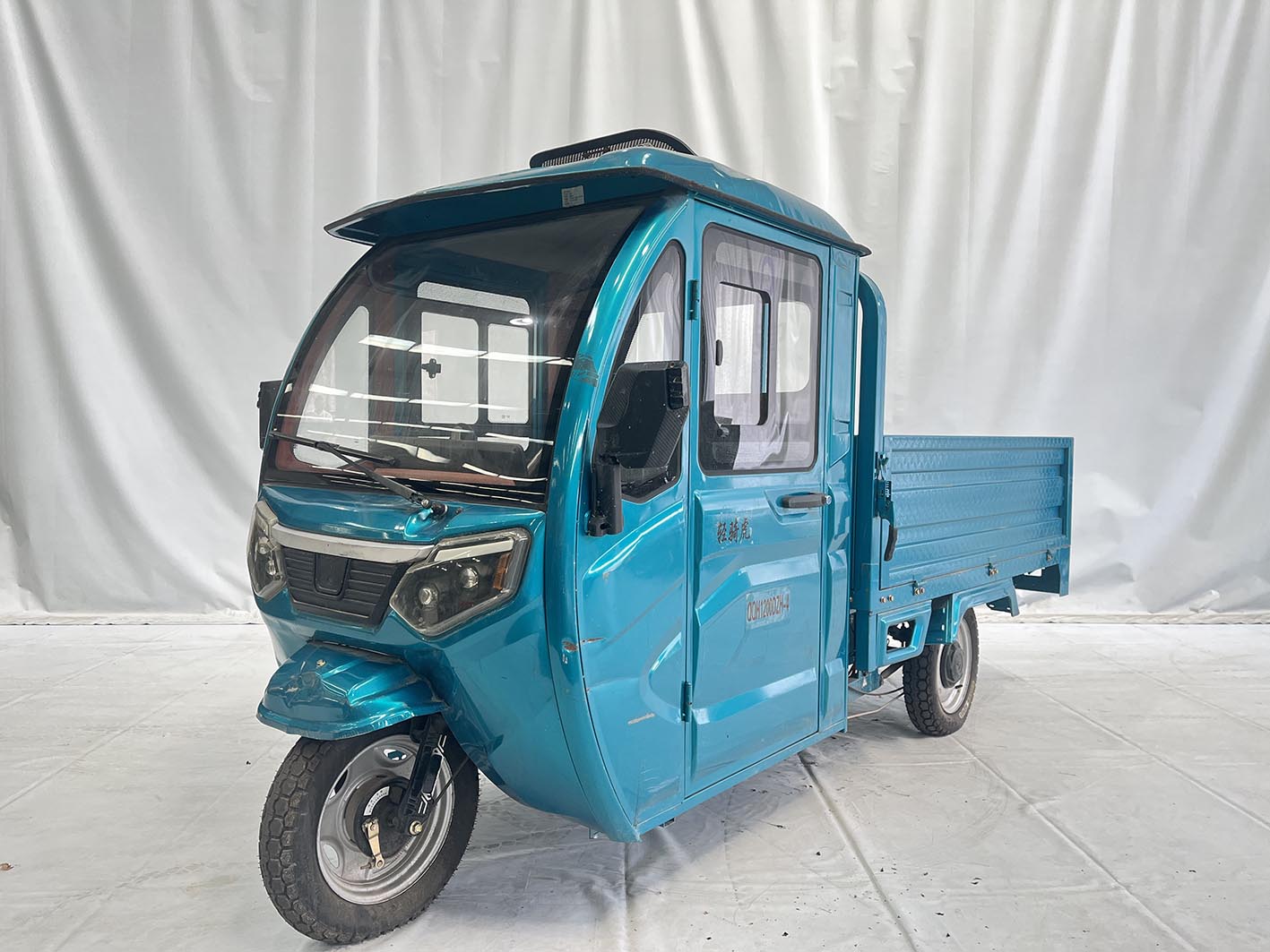 电动正三轮摩托车