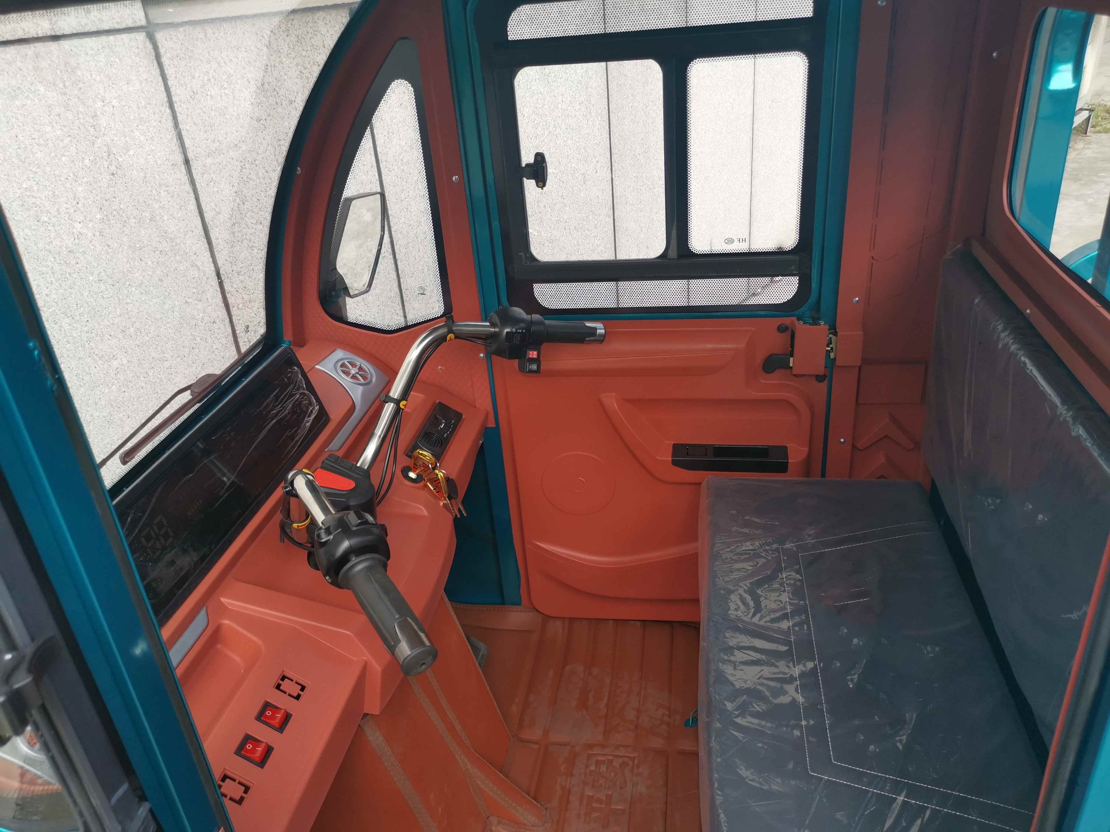 QQH1200DZH-4 轻骑虎牌纯电动前鼓式后鼓式电动正三轮摩托车图片