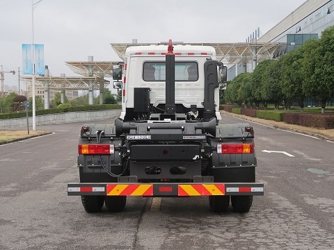中联牌ZBH5180ZXXSXAY6车厢可卸式垃圾车公告图片