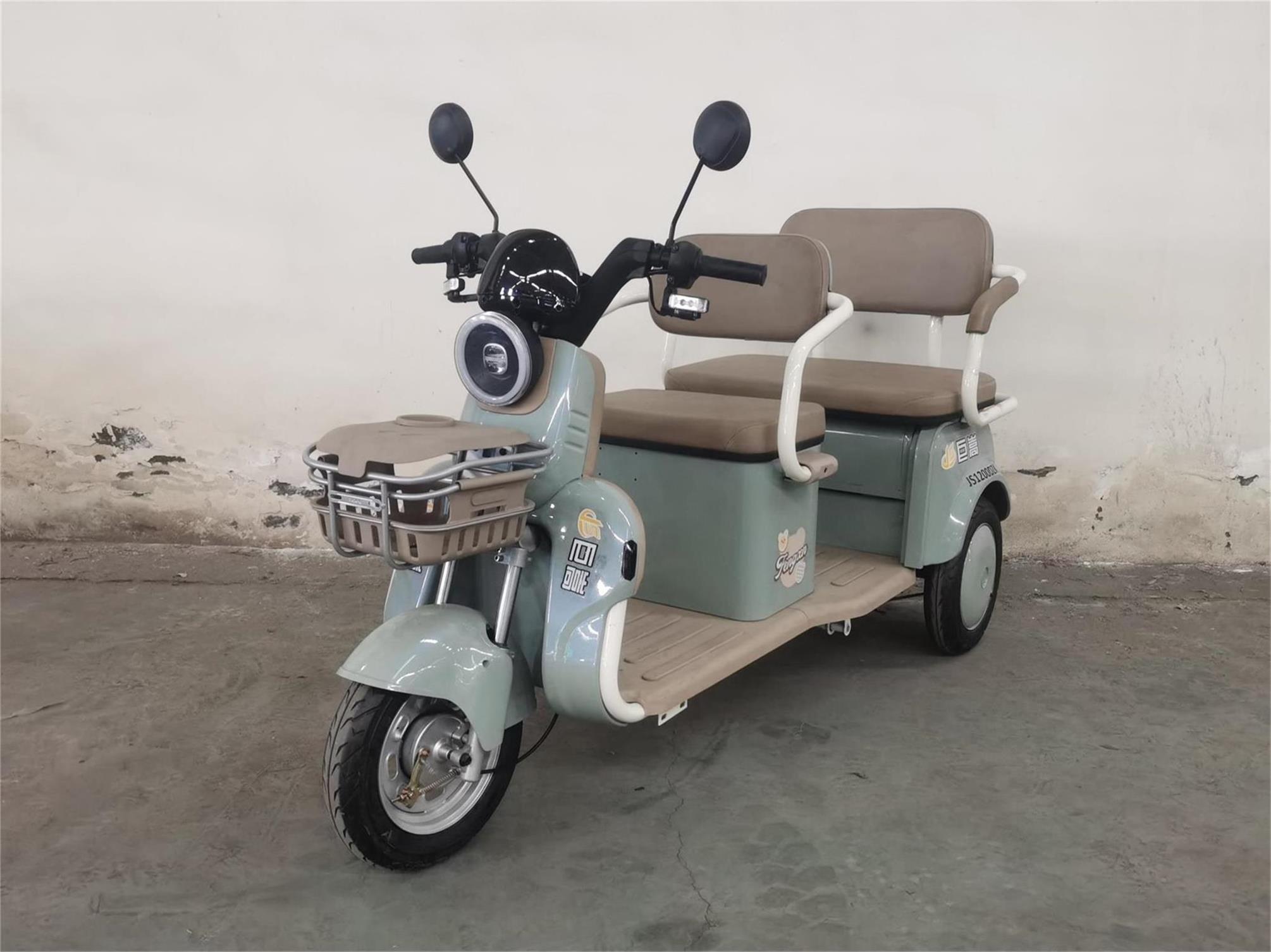 电动正三轮摩托车