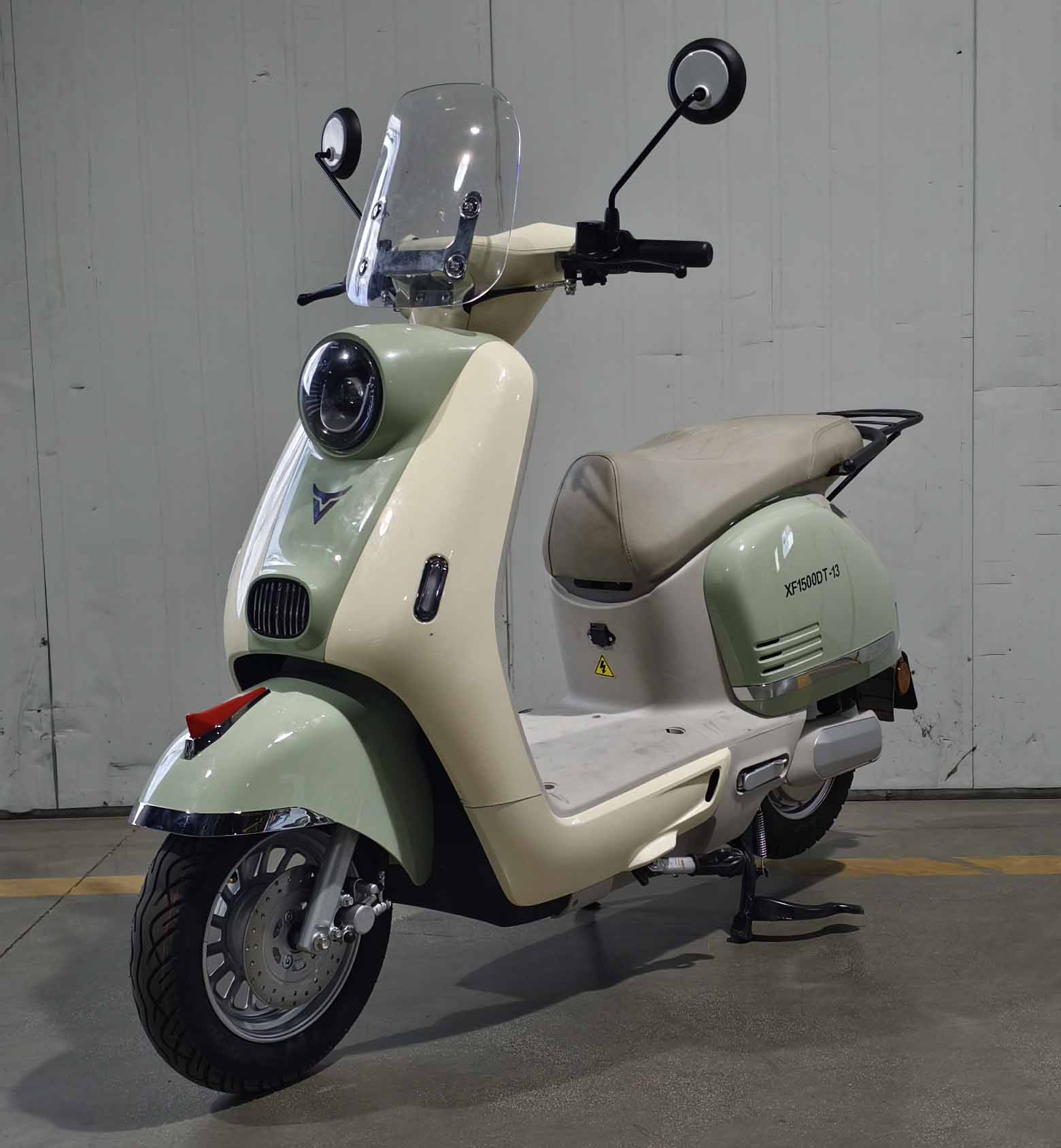 XF1500DT-13 世纪雄风牌纯电动前盘式后盘式电动两轮摩托车图片