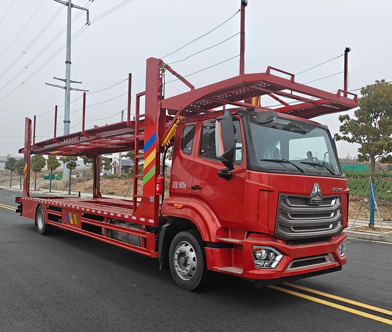 布隆牌LLL5187TCLZZ6车辆运输车