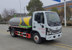 吸粪车