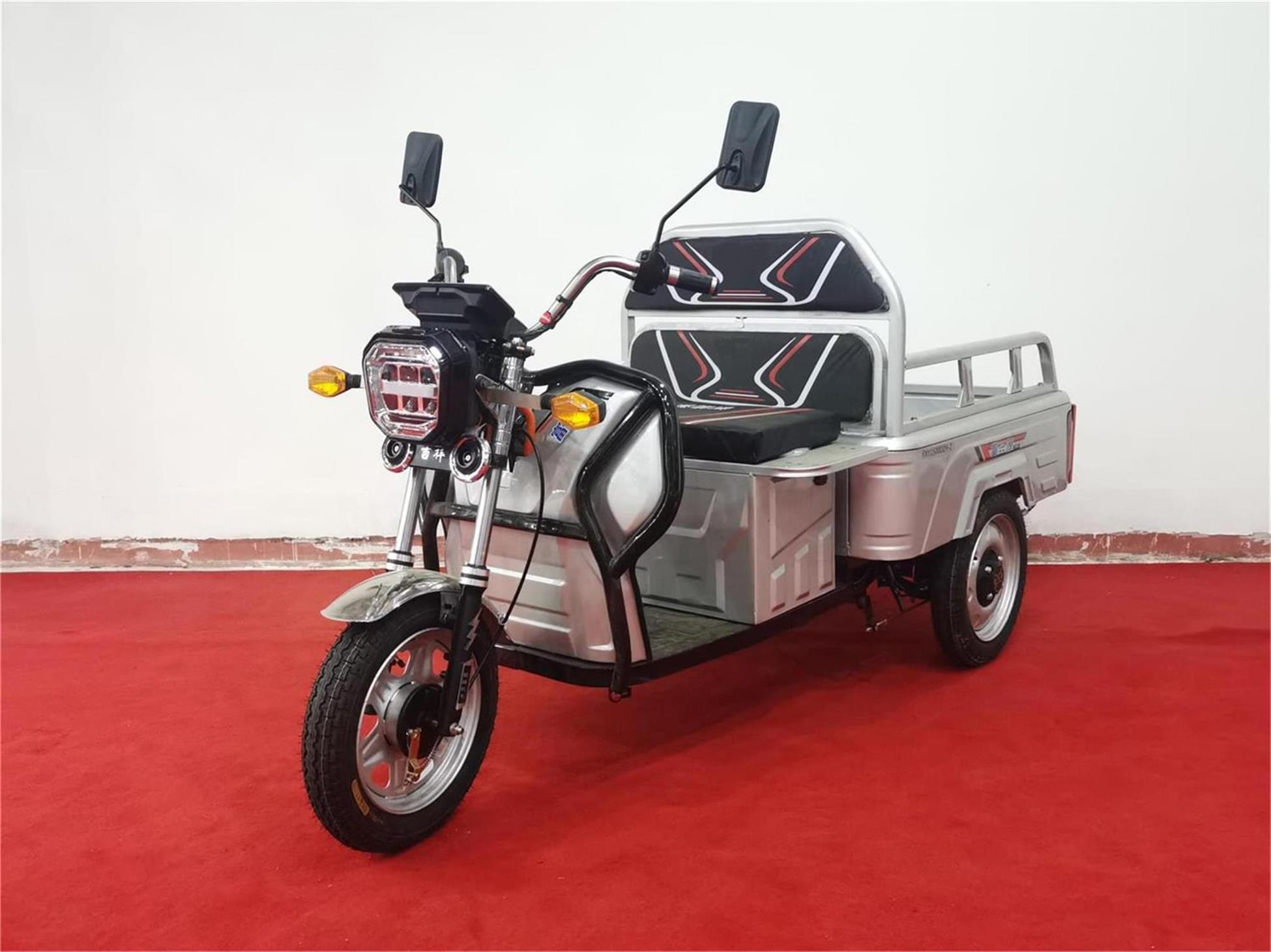 电动正三轮摩托车