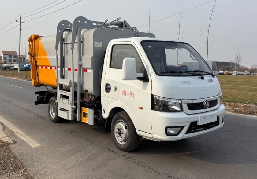 祥农达牌SGW5040ZZZEQ6自装卸式垃圾车
