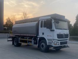 绿化喷洒车