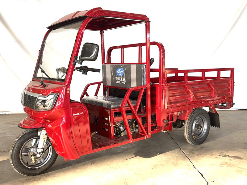 正三轮摩托车