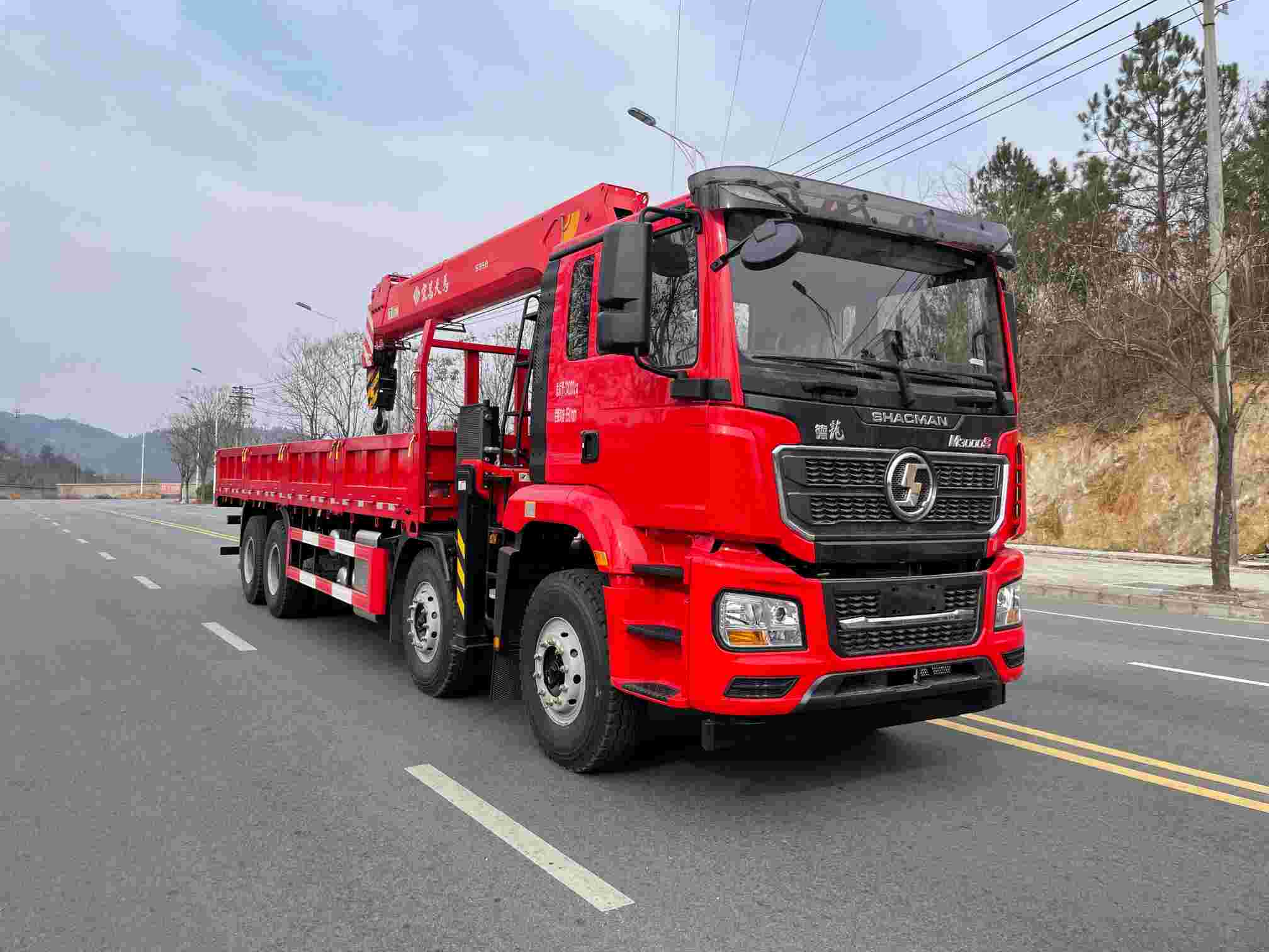 HPJ5318JSQSX型随车起重运输车图片