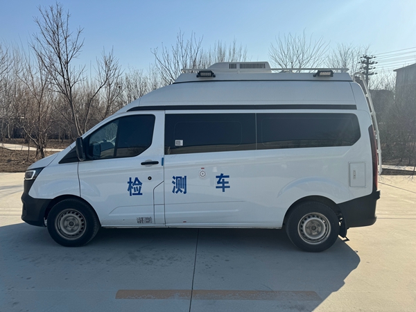 检测车图片