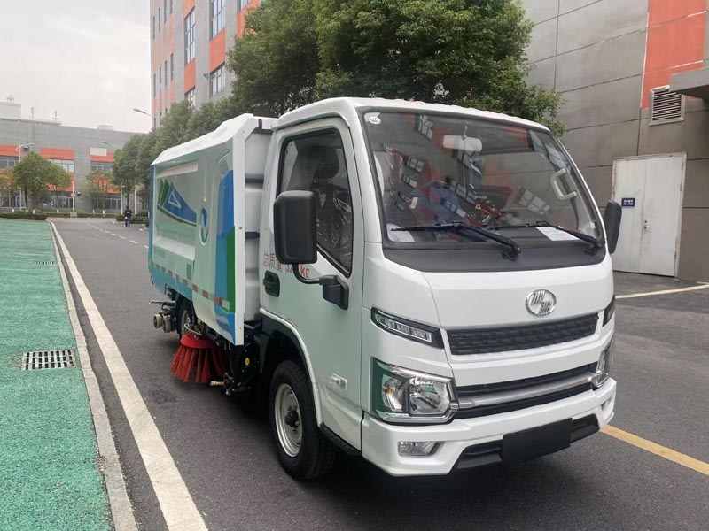NEC5030TXSBEV型纯电动洗扫车图片