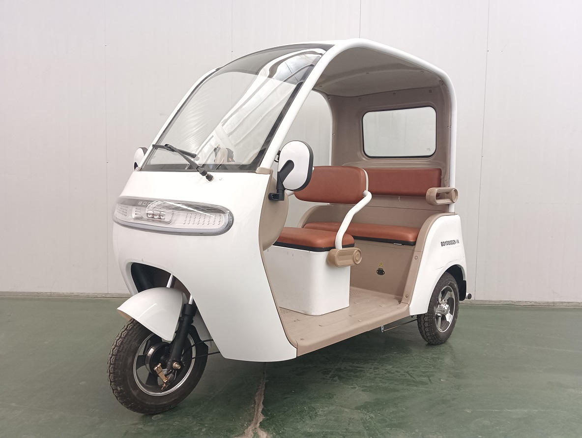 电动正三轮摩托车