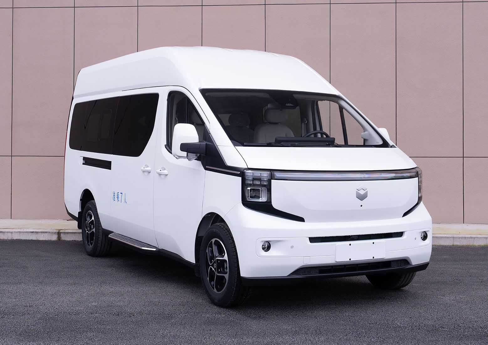 长安牌5.5米7座纯电动多用途乘用车(SC6558AAABBEV)
