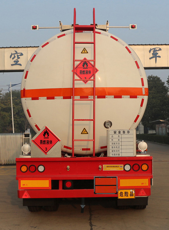易燃液体罐式运输半挂车图片