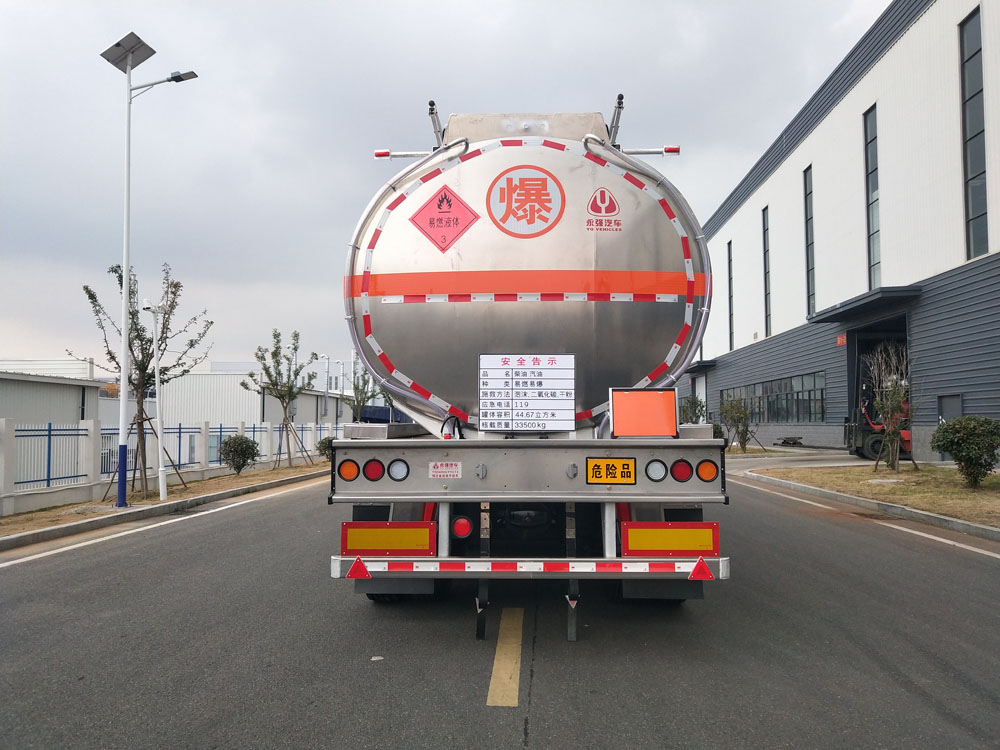 铝合金运油半挂车图片