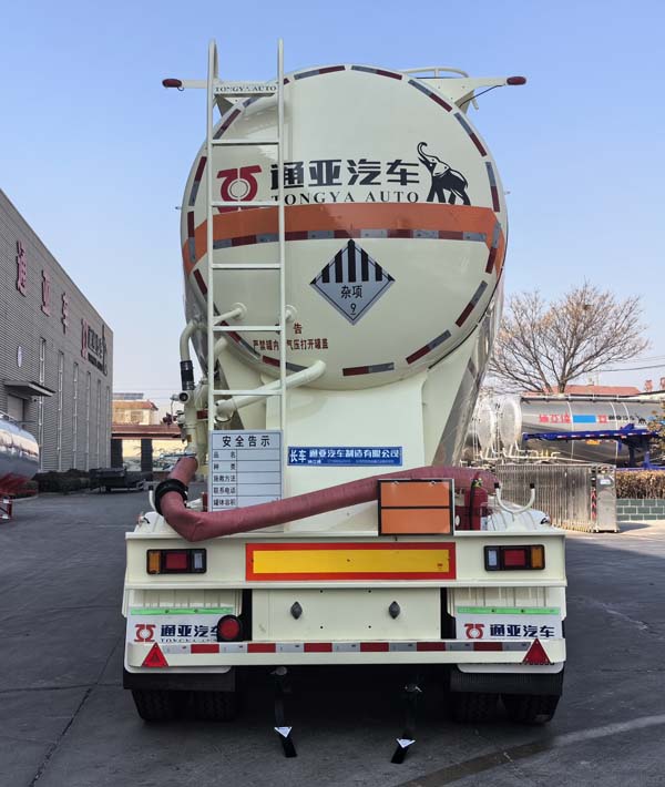 通亚达牌CTY9405GZW50杂项危险物品罐式运输半挂车公告图片