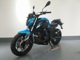两轮摩托车