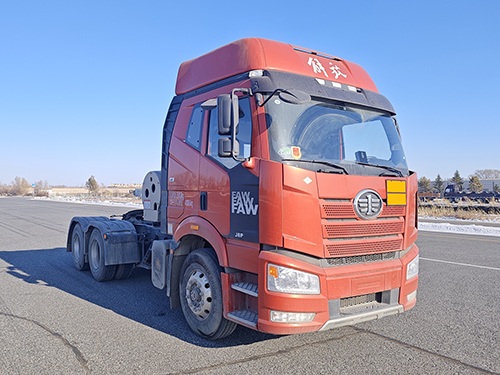 解放牌 475马力 危险品运输半挂牵引车(CA4250P66M25T1E6Z)