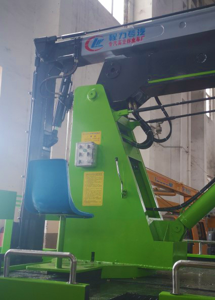 程力威牌CLW5110JGKD6高空作業(yè)車(chē)公告圖片