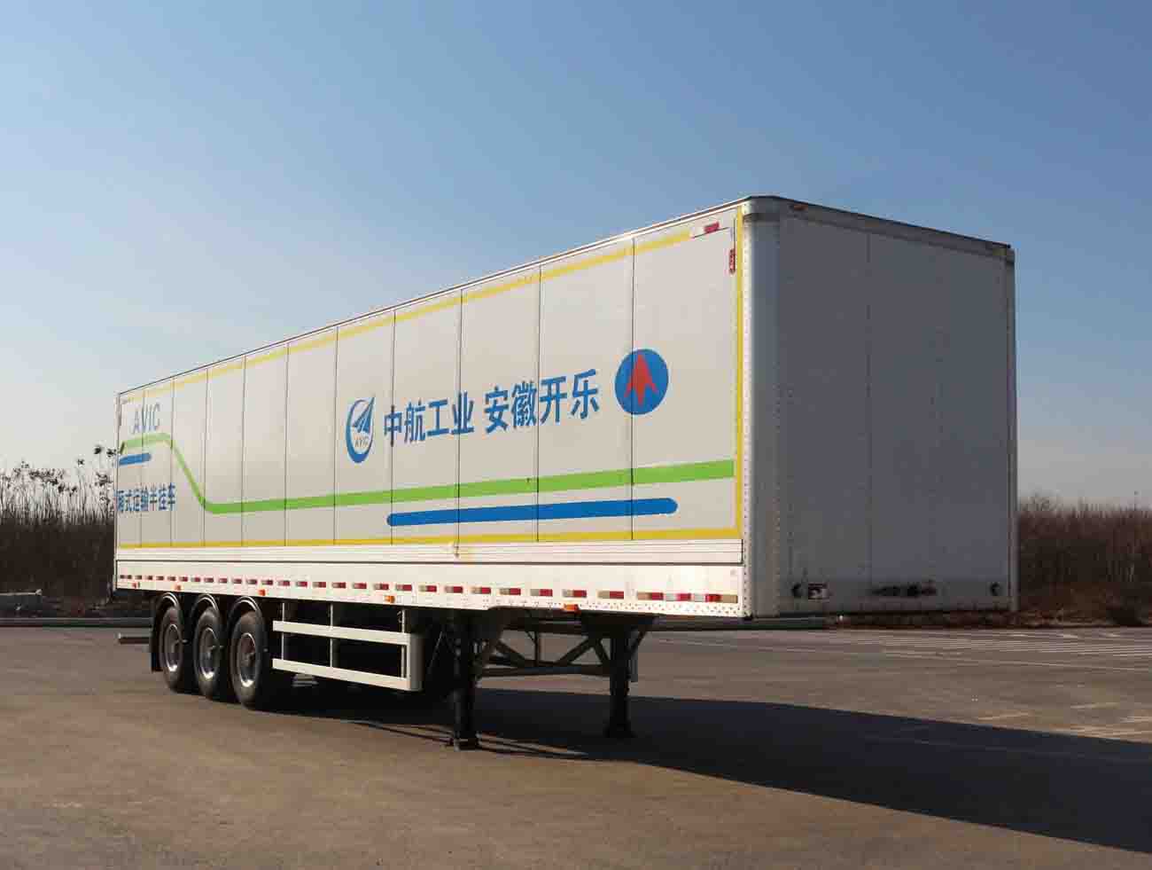 开乐牌13.8米33吨3轴厢式运输半挂车(AKL9409XXYS)