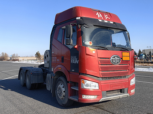 解放牌 514马力 危险品运输半挂牵引车(CA4250P66M25T1AE6Z)