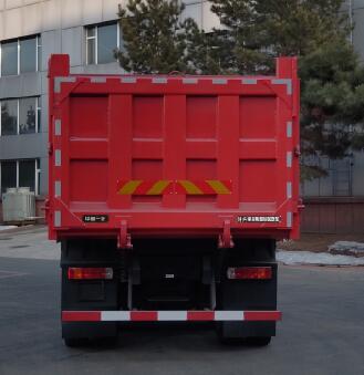 CA3310P27K15L6T4E6A80 解放牌460马力前四后八柴油8.4米国六平头柴油自卸汽车图片