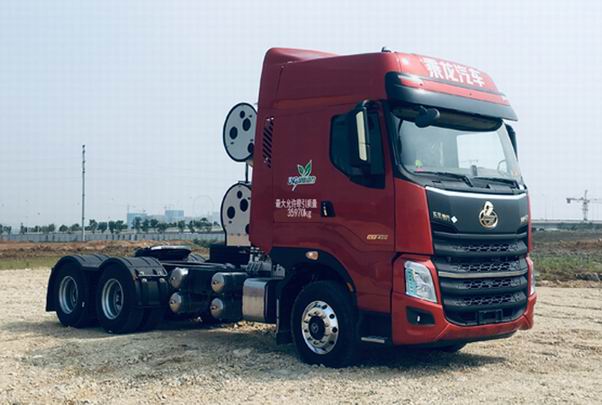 乘龙牌 500马力 牵引汽车(LZ4250H7CM1)