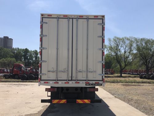 解放牌CA5250XXYP62K1L7T3E6Z廂式運(yùn)輸車公告圖片