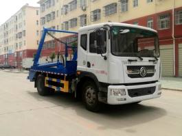 东风股份多利卡D9 CLW5180ZBS6摆臂式垃圾车