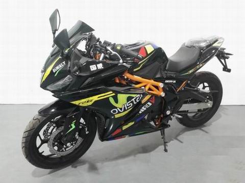 两轮摩托车