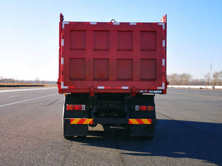 解放牌CA5250ZLJP66K24L1T1E6自卸式垃圾車公告圖片