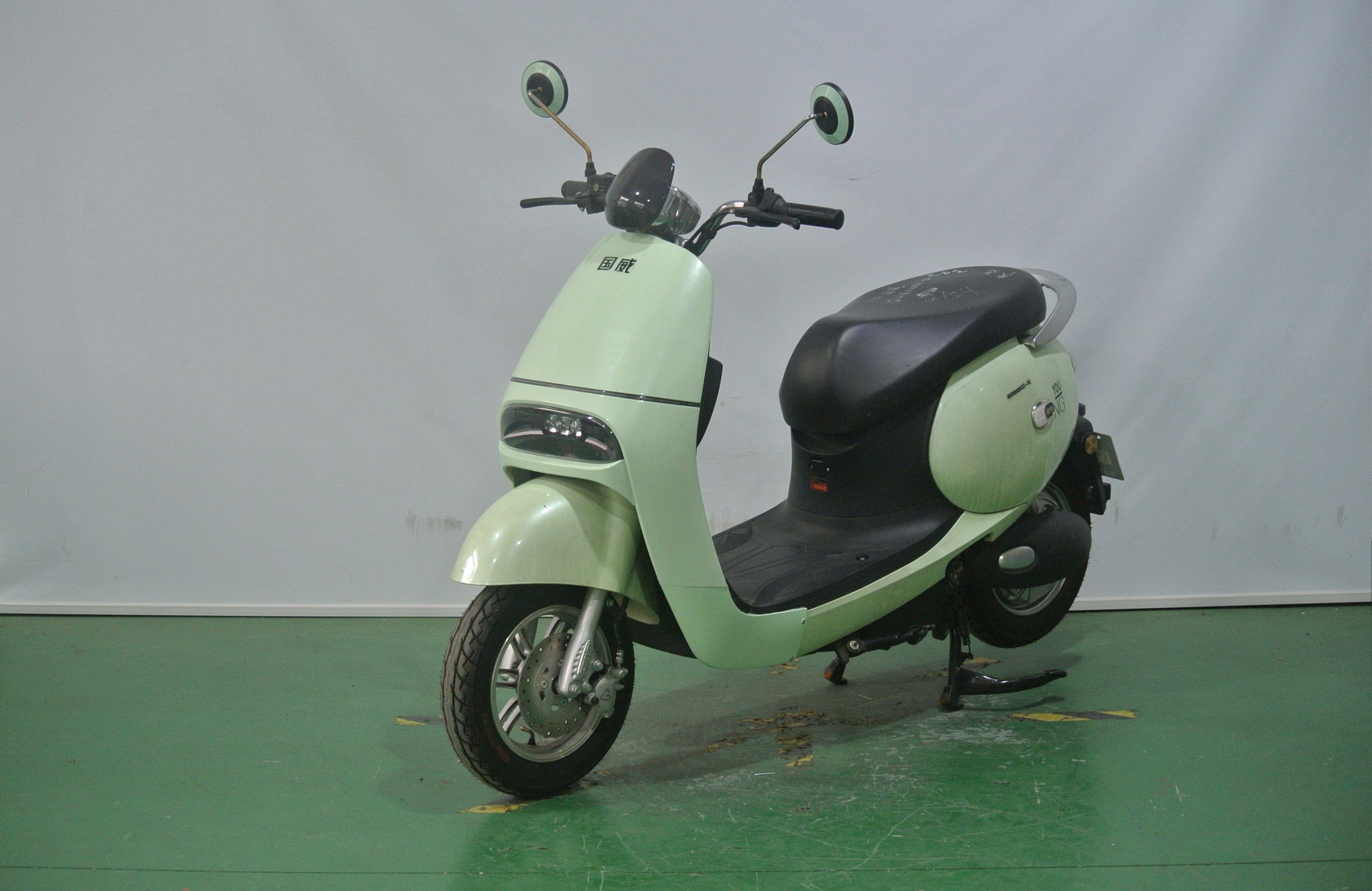 GW800DQT-12 国威牌纯电动前盘式后鼓式电动两轮轻便摩托车图片