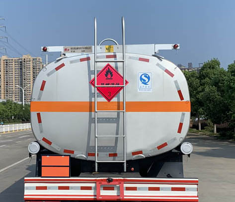 楚飛牌CLQ5260GYY6SX運油車公告圖片