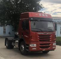 平头柴油牵引车