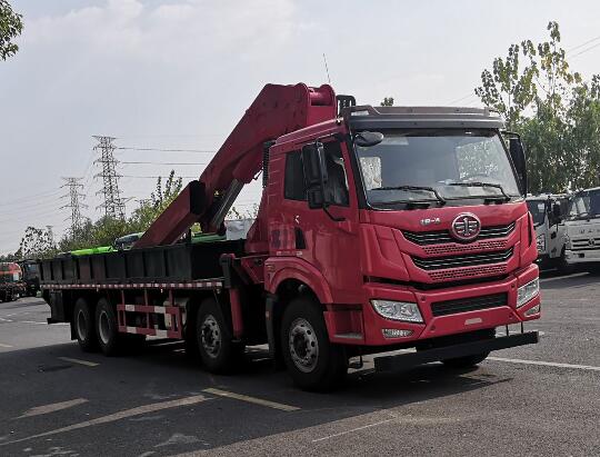 解放牌CA5310JSQP1K2L7T4E6A81随车起重运输车