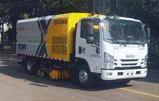 洗扫车