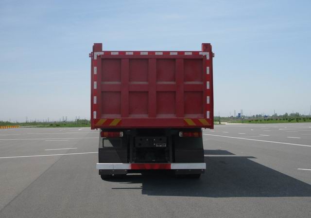 豪沃牌ZZ5317ZLJV386GF1自卸式垃圾車公告圖片