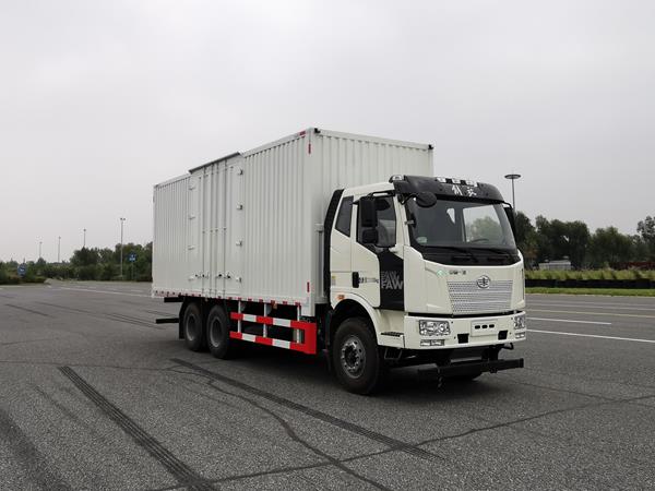 解放牌CA5250XXYP62L3T1E2M6Z厢式运输车